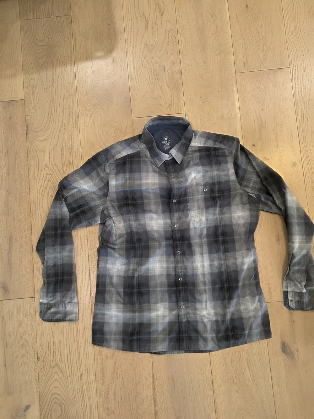 Men's Plaid Button-Up Shirt - Gray/Black